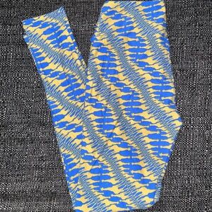 LuLaRoe Giraffe Pattern Leggings